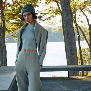 COPY - Kith NWT Jayden Herringbone Terry Sweat set (crew neck and sweatpants)